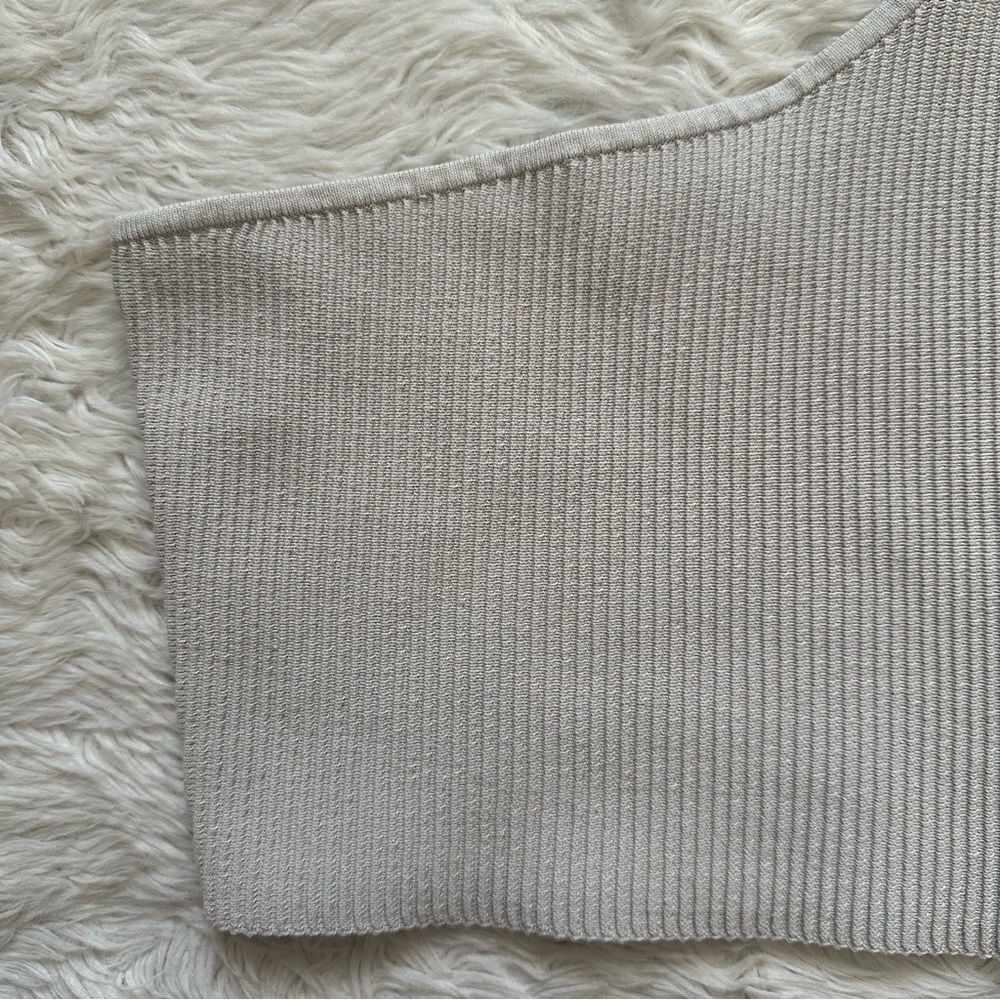 Aritzia Babaton Top Sculpt Knit One-Shoulder Cropped Tank Tight-fit Sz XS - Picture 5 of 10